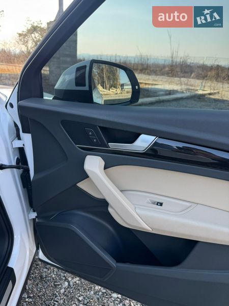 Позашляховик / Кросовер Audi Q5 2018 в Самборі