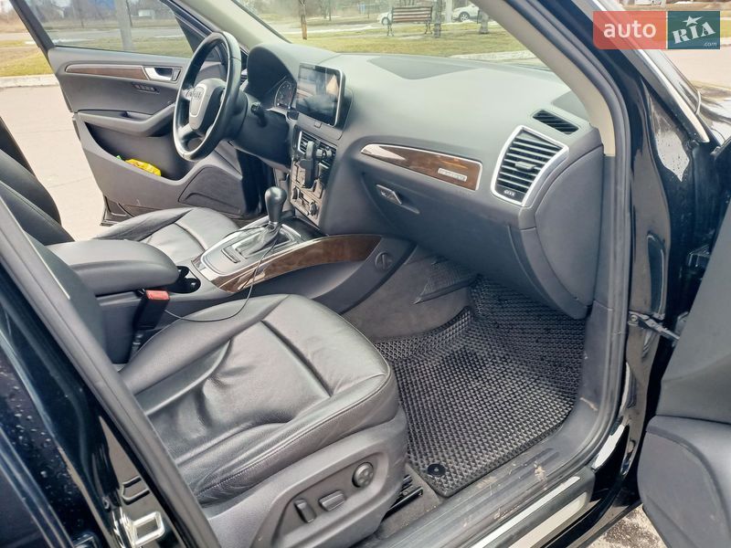 Позашляховик / Кросовер Audi Q5 2011 в Кременчуці