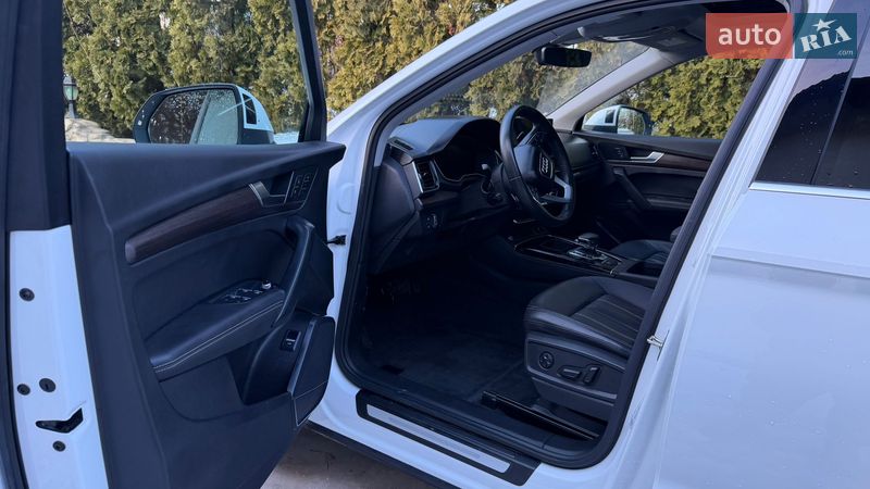 Внедорожник / Кроссовер Audi Q5 2021 в Тернополе