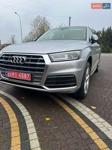 Внедорожник / Кроссовер Audi Q5 2018 в Владимире