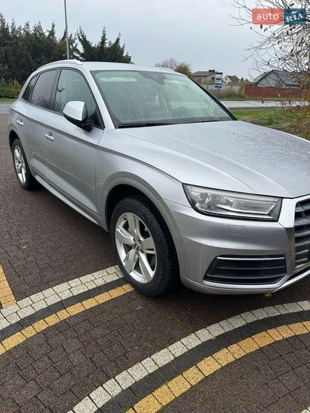 Внедорожник / Кроссовер Audi Q5 2018 в Владимире