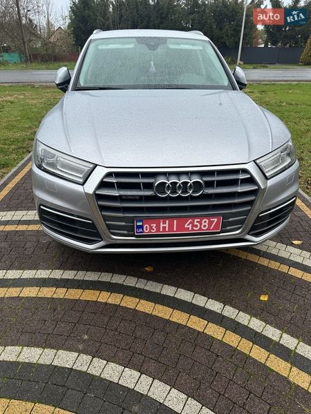 Внедорожник / Кроссовер Audi Q5 2018 в Владимире