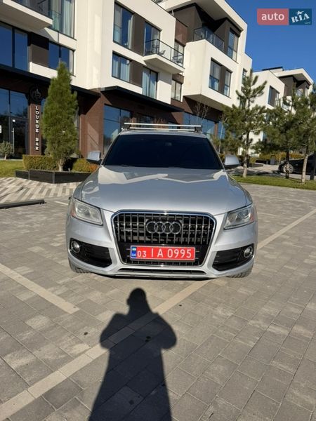 Внедорожник / Кроссовер Audi Q5 2015 в Ужгороде