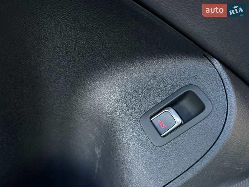 Позашляховик / Кросовер Audi Q5 2016 в Львові