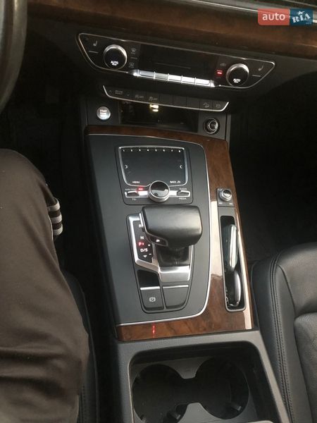 Внедорожник / Кроссовер Audi Q5 2017 в Ивано-Франковске