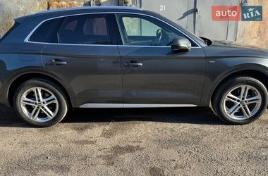 Внедорожник / Кроссовер Audi Q5 2016 в Львове