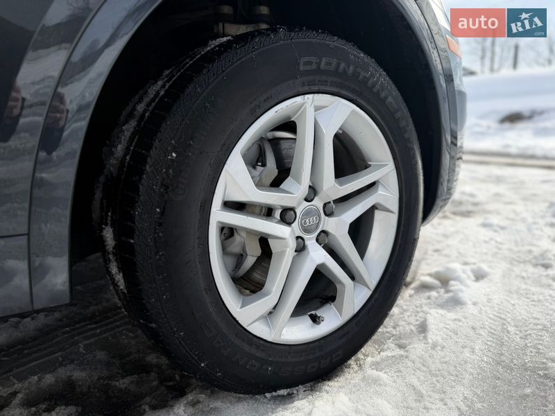 Позашляховик / Кросовер Audi Q5 2018 в Сумах