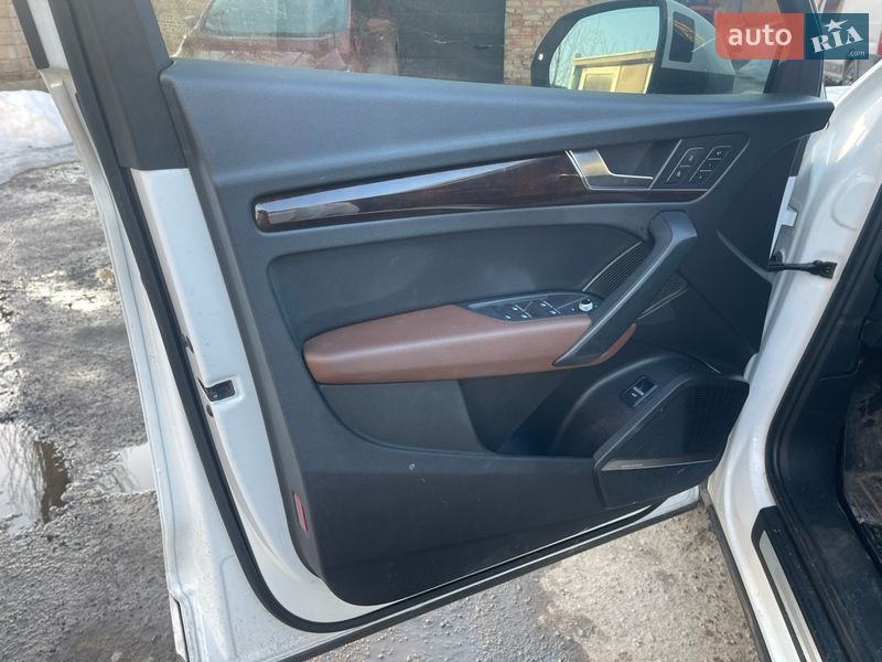 Позашляховик / Кросовер Audi Q5 2018 в Рівному