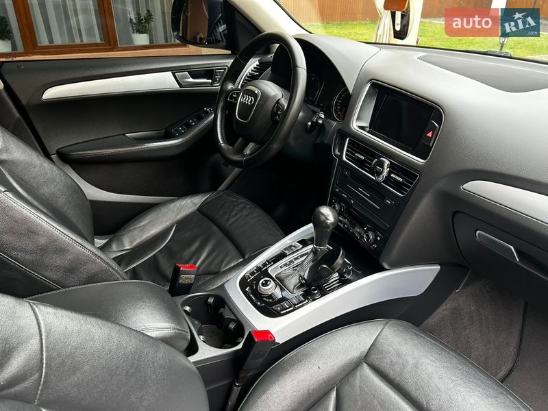 Внедорожник / Кроссовер Audi Q5 2009 в Мукачево