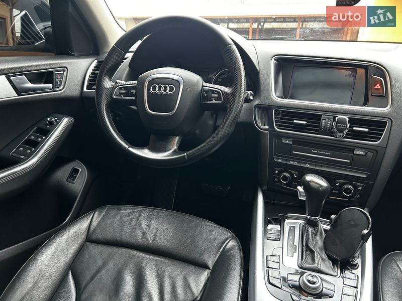 Внедорожник / Кроссовер Audi Q5 2009 в Мукачево