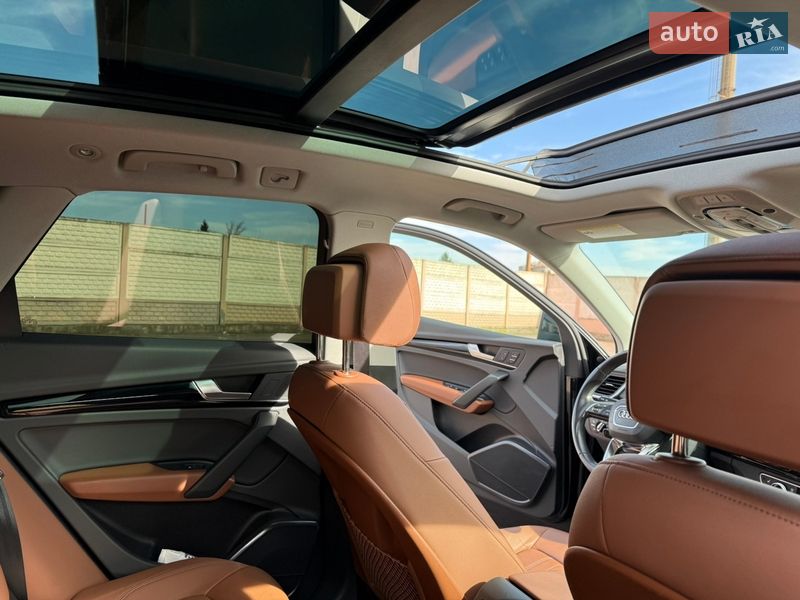 Позашляховик / Кросовер Audi Q5 2017 в Стрию