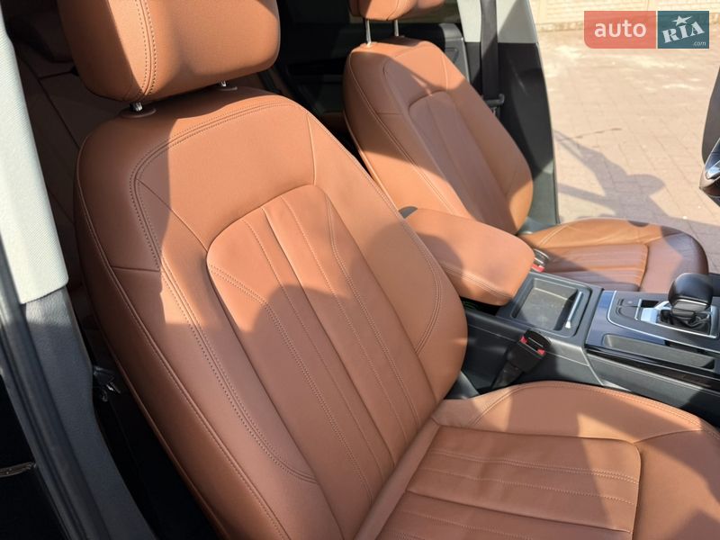 Позашляховик / Кросовер Audi Q5 2017 в Стрию