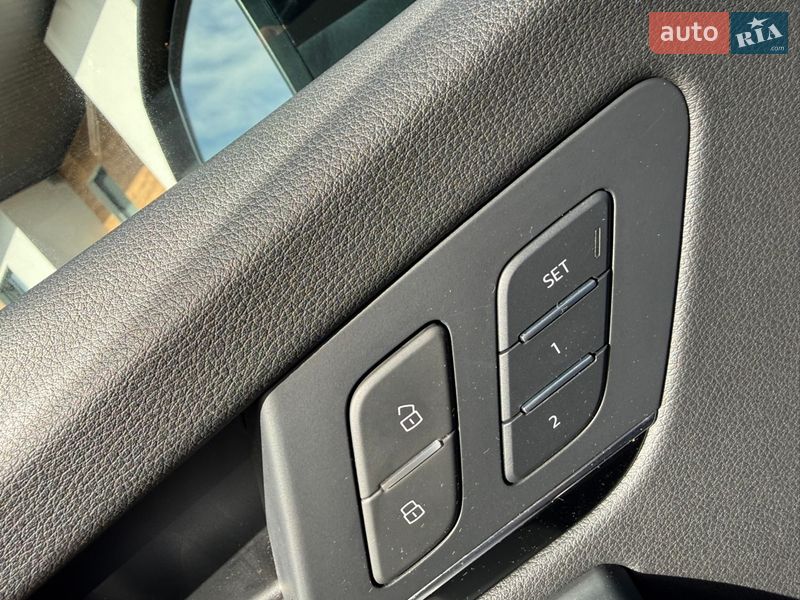 Позашляховик / Кросовер Audi Q5 2017 в Стрию