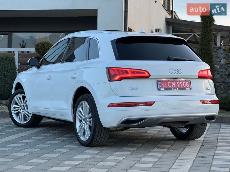 Позашляховик / Кросовер Audi Q5 2018 в Стрию
