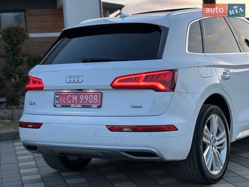 Позашляховик / Кросовер Audi Q5 2018 в Стрию