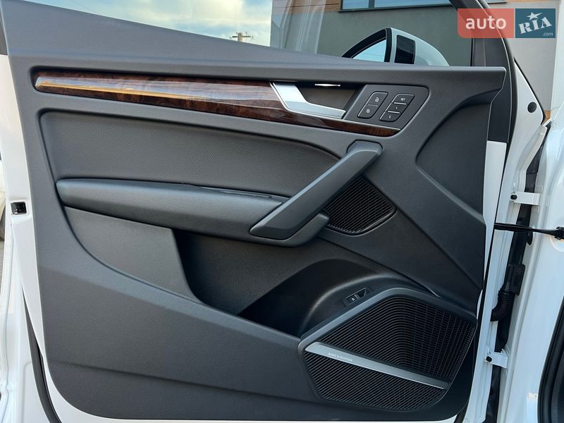 Позашляховик / Кросовер Audi Q5 2018 в Стрию