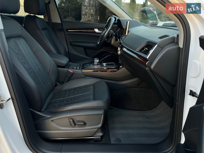 Позашляховик / Кросовер Audi Q5 2018 в Стрию