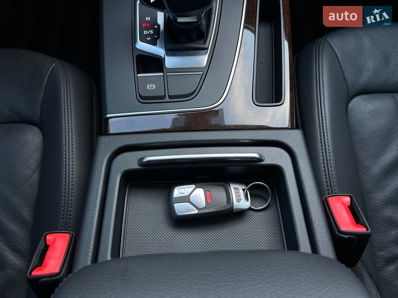 Позашляховик / Кросовер Audi Q5 2018 в Стрию