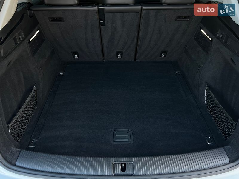 Позашляховик / Кросовер Audi Q5 2018 в Стрию