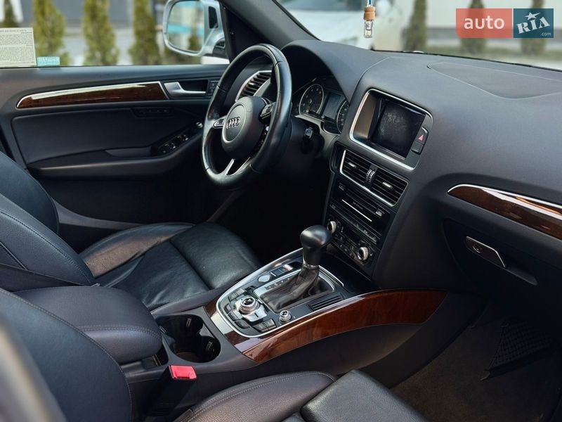 Внедорожник / Кроссовер Audi Q5 2015 в Ровно