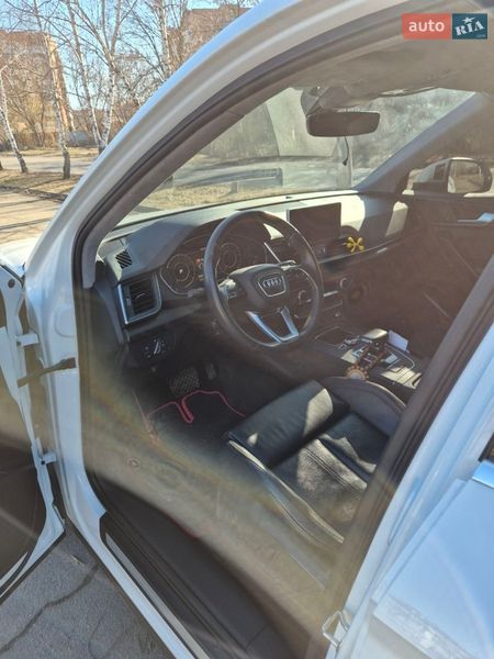 Позашляховик / Кросовер Audi Q5 2018 в Полтаві