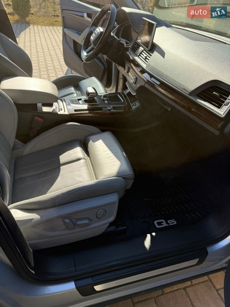 Внедорожник / Кроссовер Audi Q5 2017 в Ровно фото 23 Внедорожник / Кроссовер Audi Q5 2017 в Ровно