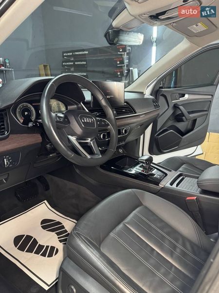 Внедорожник / Кроссовер Audi Q5 2020 в Львове