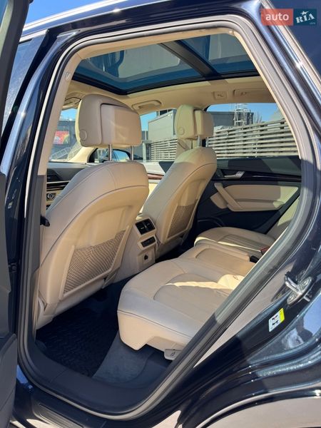 Внедорожник / Кроссовер Audi Q5 2019 в Киеве