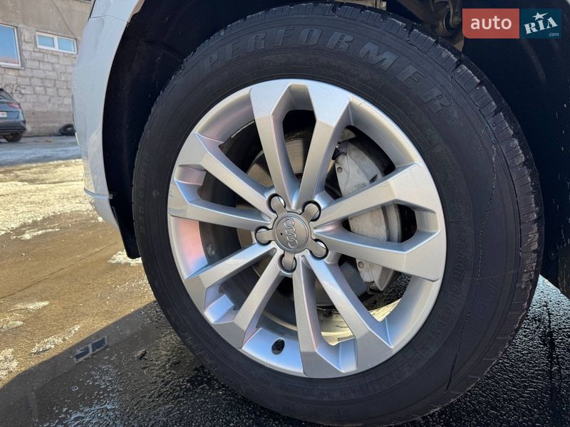 Внедорожник / Кроссовер Audi Q5 2013 в Киеве