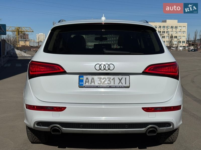 Позашляховик / Кросовер Audi Q5 2015 в Києві