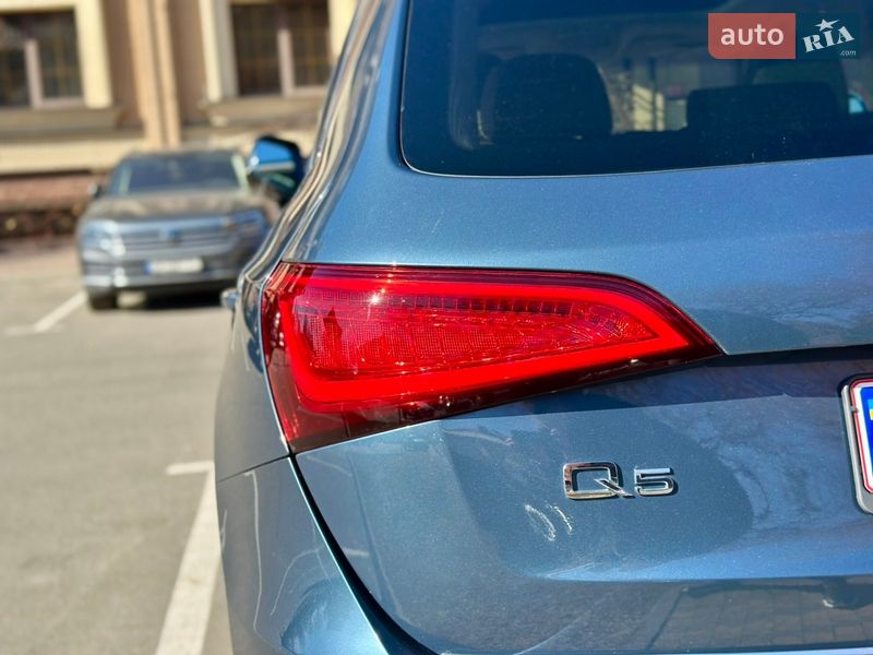 Внедорожник / Кроссовер Audi Q5 2016 в Киеве