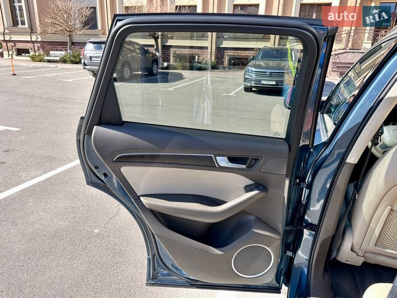 Внедорожник / Кроссовер Audi Q5 2016 в Киеве