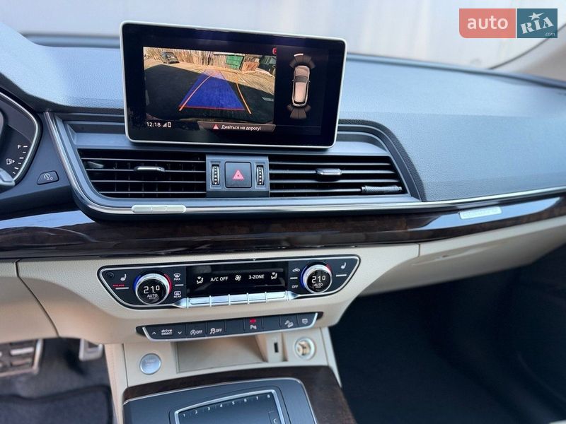 Позашляховик / Кросовер Audi Q5 2019 в Києві