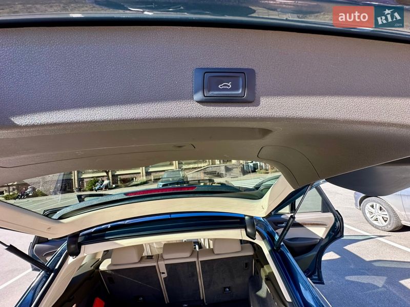 Внедорожник / Кроссовер Audi Q5 2016 в Киеве