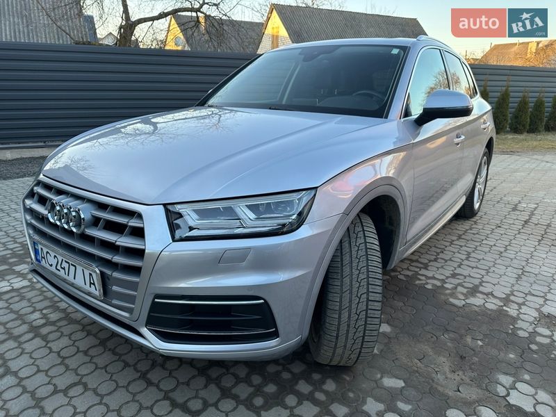 Внедорожник / Кроссовер Audi Q5 2017 в Ратным