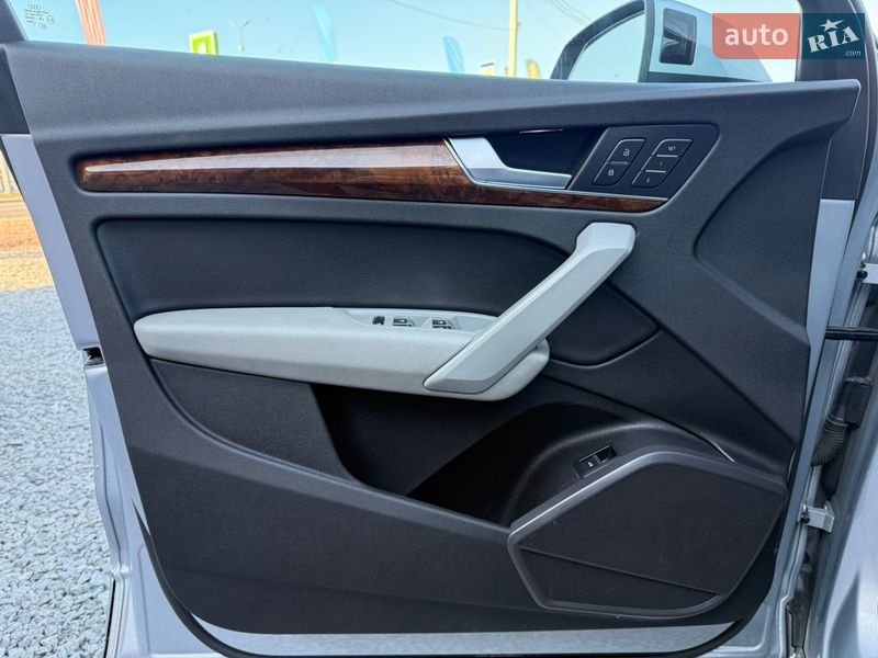 Позашляховик / Кросовер Audi Q5 2018 в Стрию