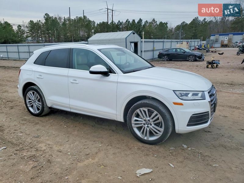 Внедорожник / Кроссовер Audi Q5 2018 в Ровно