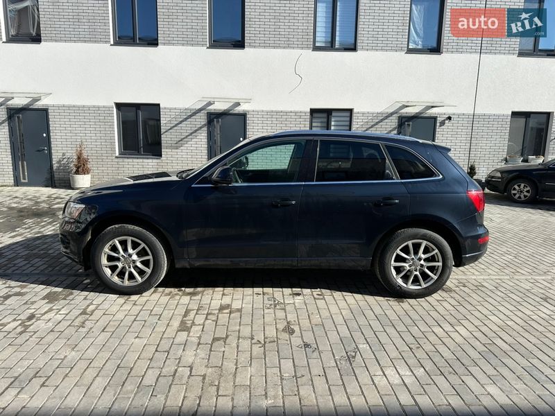 Позашляховик / Кросовер Audi Q5 2012 в Києві