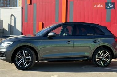 Внедорожник / Кроссовер Audi Q5 2019 в Киеве
