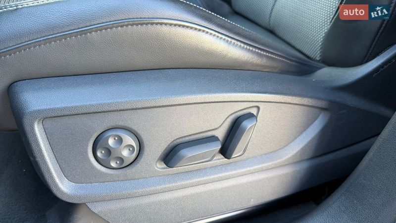 Внедорожник / Кроссовер Audi Q5 2019 в Киеве