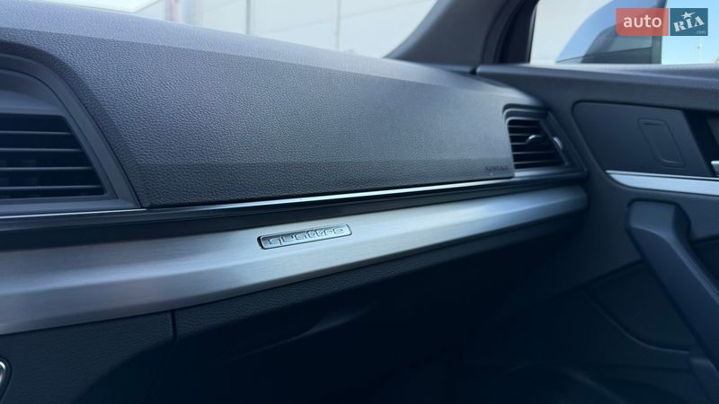 Внедорожник / Кроссовер Audi Q5 2019 в Киеве