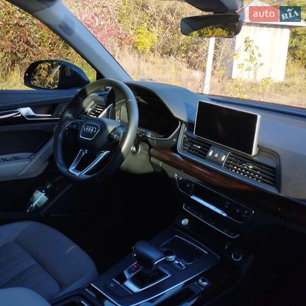 Внедорожник / Кроссовер Audi Q5 2018 в Львове