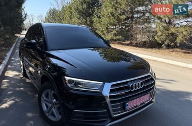Позашляховик / Кросовер Audi Q5 2018 в Дніпрі