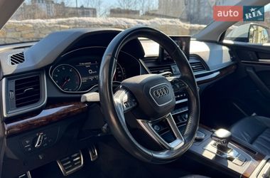 Позашляховик / Кросовер Audi Q5 2017 в Івано-Франківську