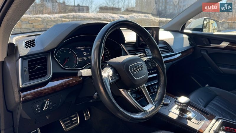Позашляховик / Кросовер Audi Q5 2017 в Івано-Франківську