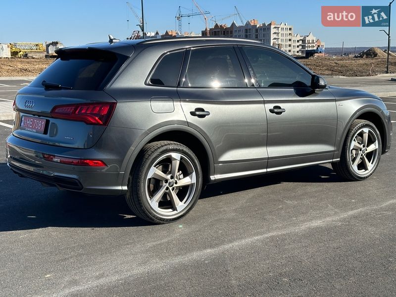 Позашляховик / Кросовер Audi Q5 2020 в Рівному