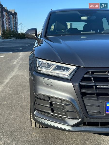 Позашляховик / Кросовер Audi Q5 2020 в Рівному