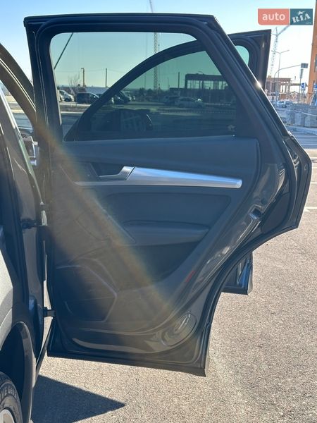 Позашляховик / Кросовер Audi Q5 2020 в Рівному