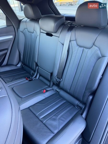 Позашляховик / Кросовер Audi Q5 2020 в Рівному