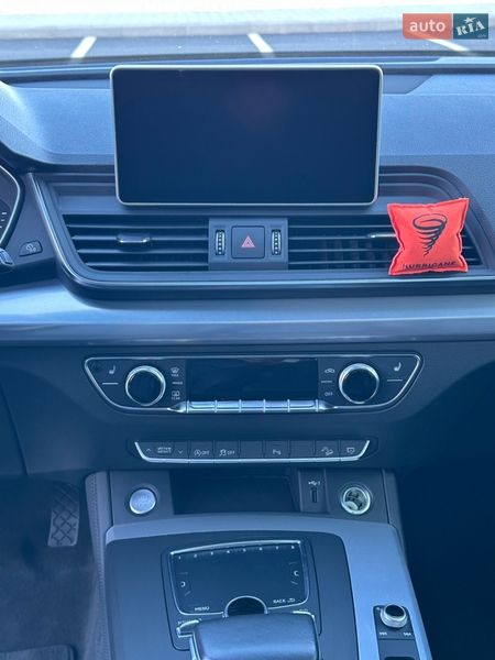 Позашляховик / Кросовер Audi Q5 2020 в Рівному